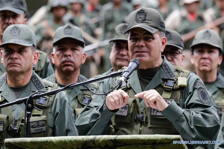 Maduro ordena ejercicio cívico-militar ante "amenaza" de Trump