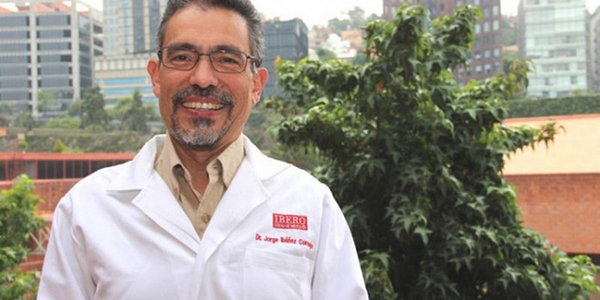 Científico mexicano gana Premio Internacional de Química en Microescala