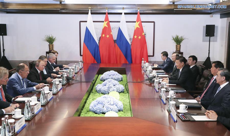 (CUMBRE BRICS) Xi y Putin acuerdan ampliar coordinación y tratar apropiadamente prueba nuclear de RPDC