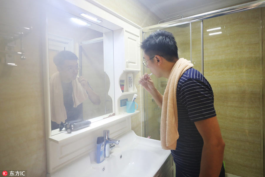Un hombre de Zhejiang convierte un contenedor en un bonito apartamento