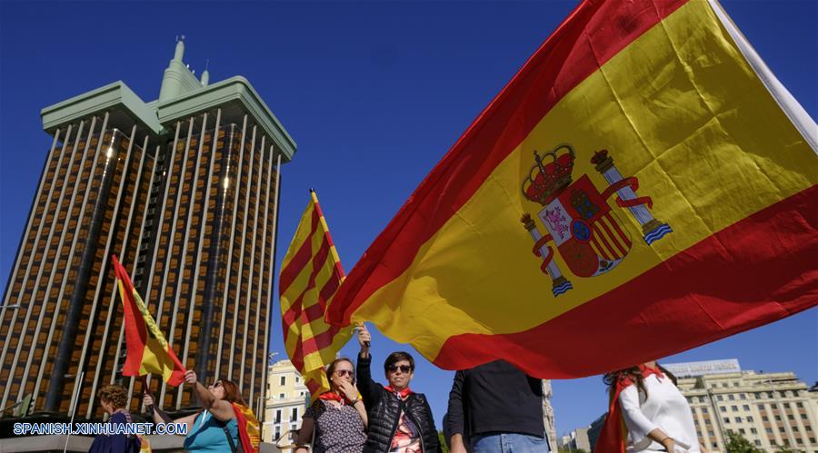 Admiten querella contra ex miembros del gobierno catalán