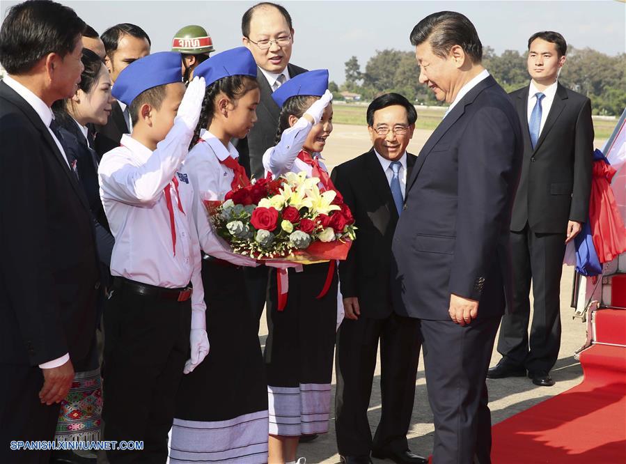 Presidente chino llega a Laos en visita de Estado