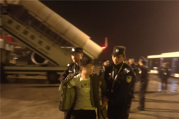 Detienen a un pasajero por mala conducta en vuelo Xiamen-Chongqing