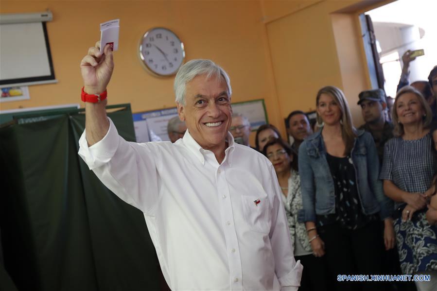 Piñera encabeza segundo recuento oficial en elecciones presidenciales de Chile