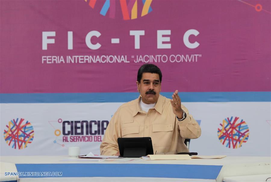 Maduro convoca a delegación opositora a reunión para evaluar puntos de acuerdo
