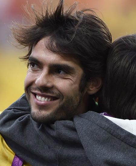 Mediocampista brasileño Kaká anuncia su retiro de las canchas