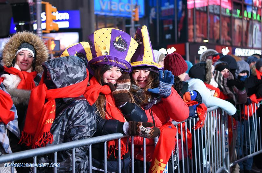 La celebración del Año Nuevo en Times Square, Nueva York, Estados Unidos