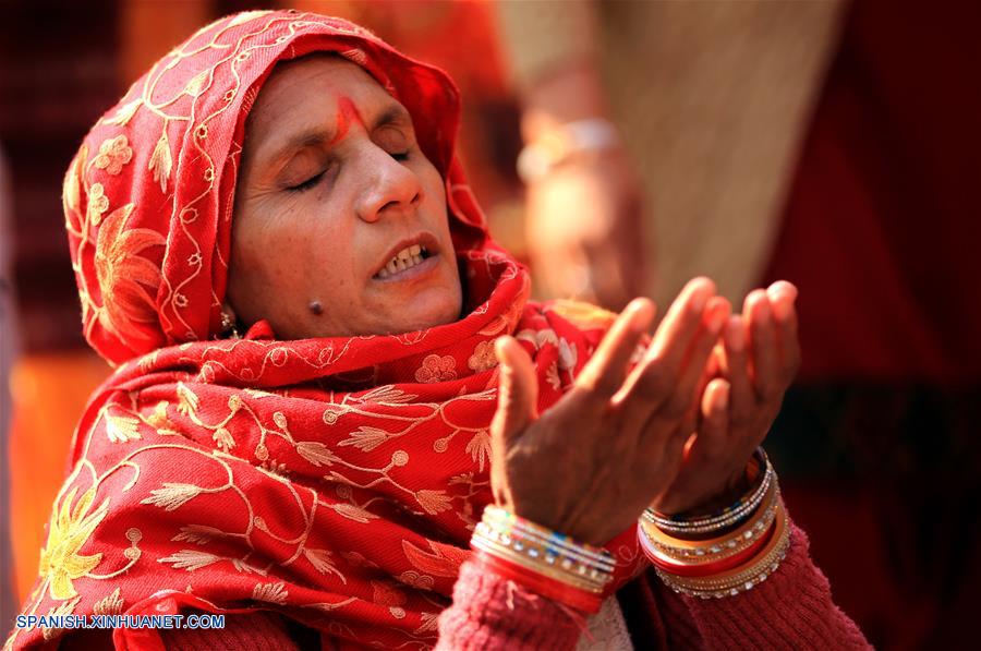 Oración de hinduismo en el día del Año Nuevo