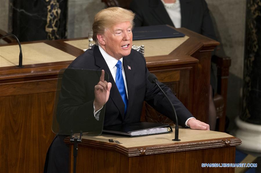 Trump aboga por cooperación bipartidista sobre reforma migratoria