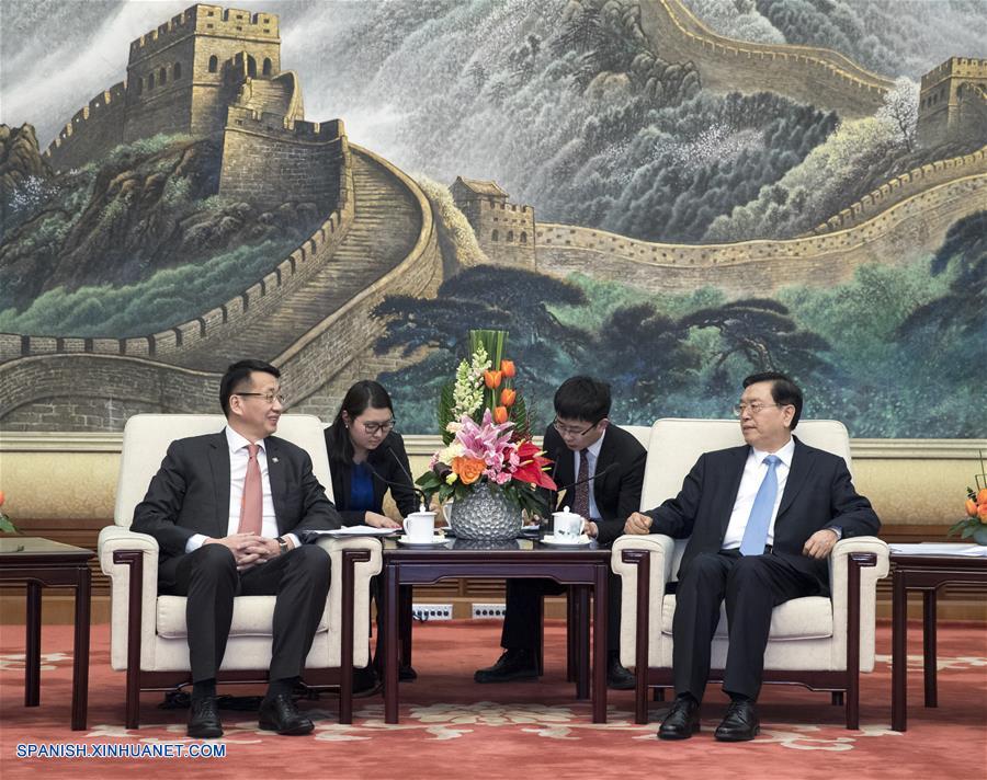 China y Mongolia acuerdan fortalecer cooperación parlamentaria
