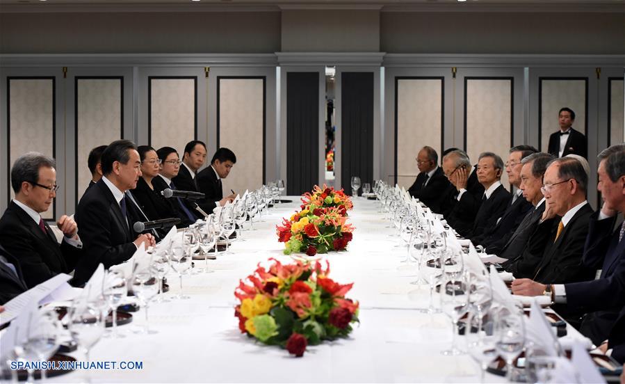 Consejero de Estado chino se reúne con organizaciones de amistad Japón-China