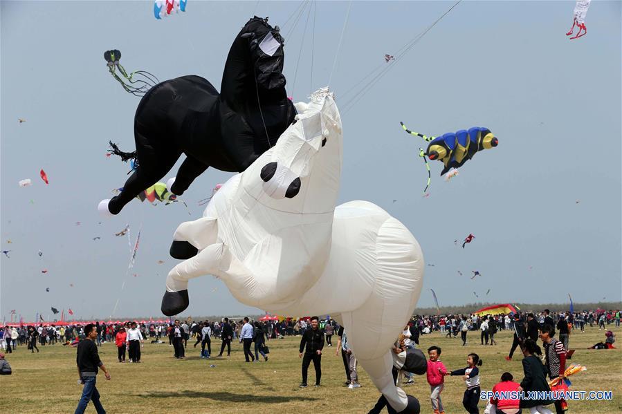 Una feria de cometas llevada a cabo en Weifang