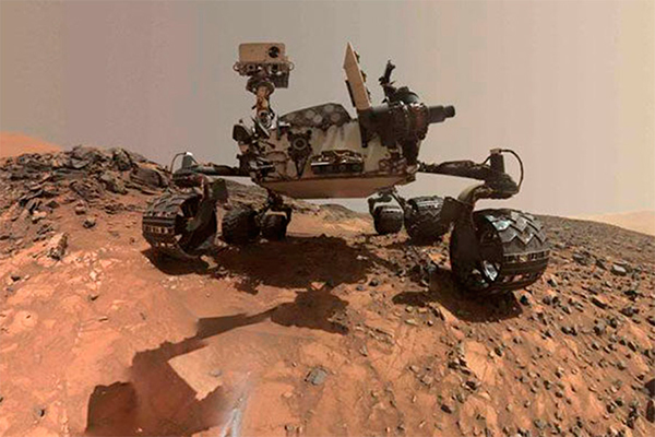 El robot 'Curiosity' de la NASA vuelve a taladrar en Marte