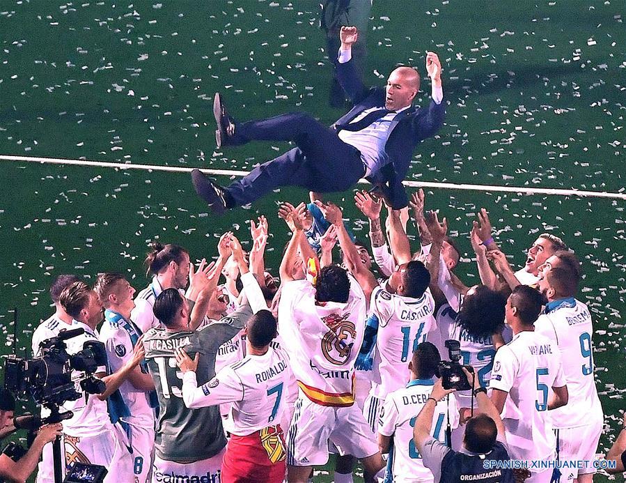 Fútbol: Club Real Madrid celebra en capital española título de Champions