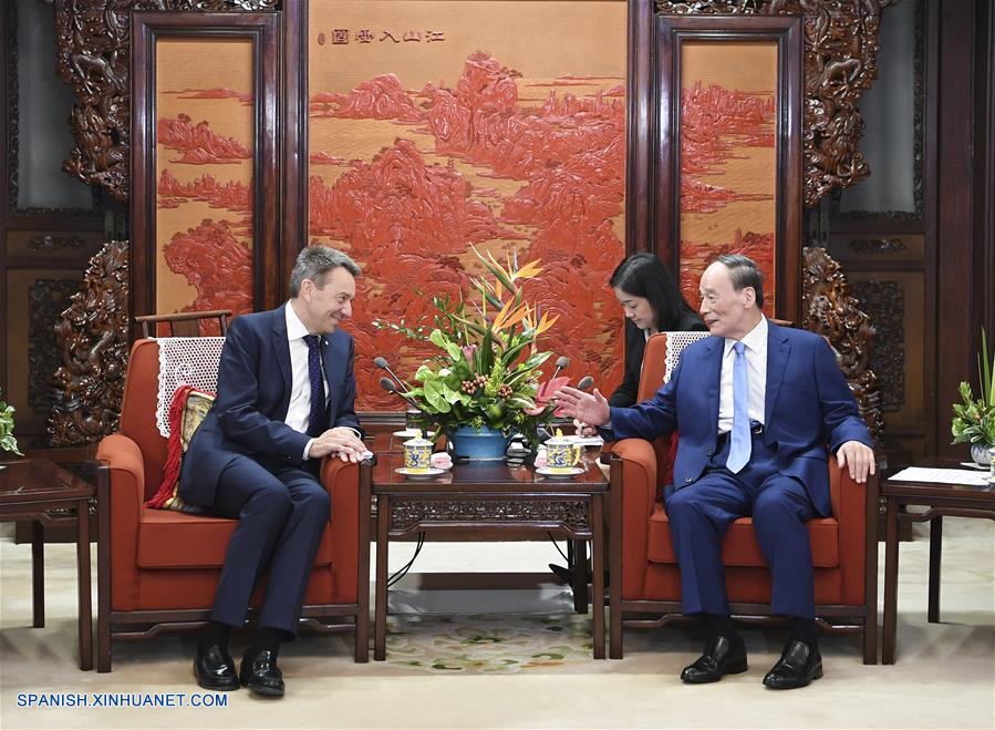 Vicepresidente chino promete apoyo a causa humanitaria de Cruz Roja Internacional