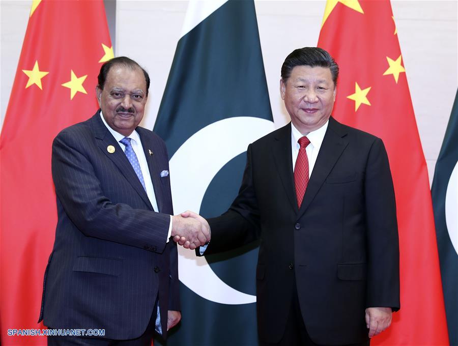 China espera estrechar vínculos con Pakistán