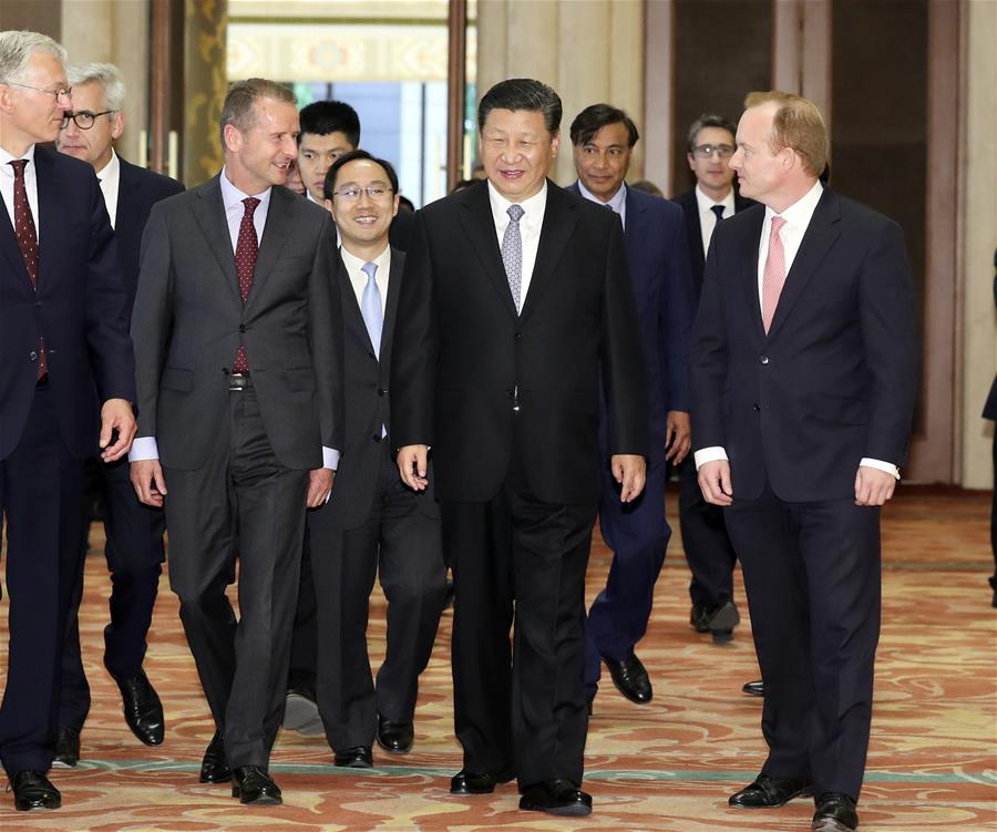 Xi se reúne con ejecutivos de famosas empresas multinacionales