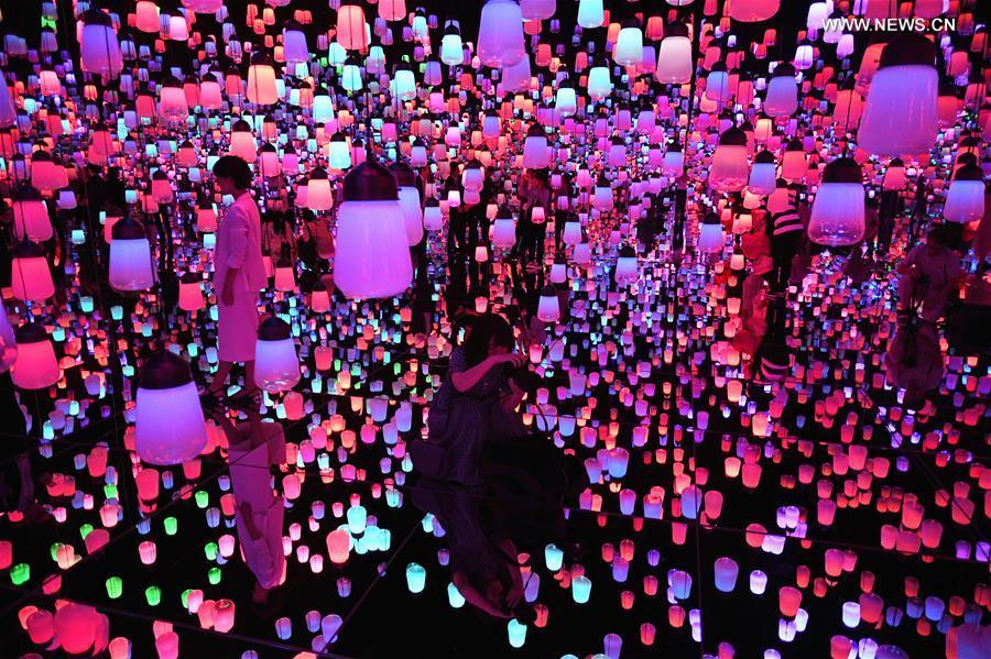 El Museo de Arte Digital Mori Building se inaugura en Tokio