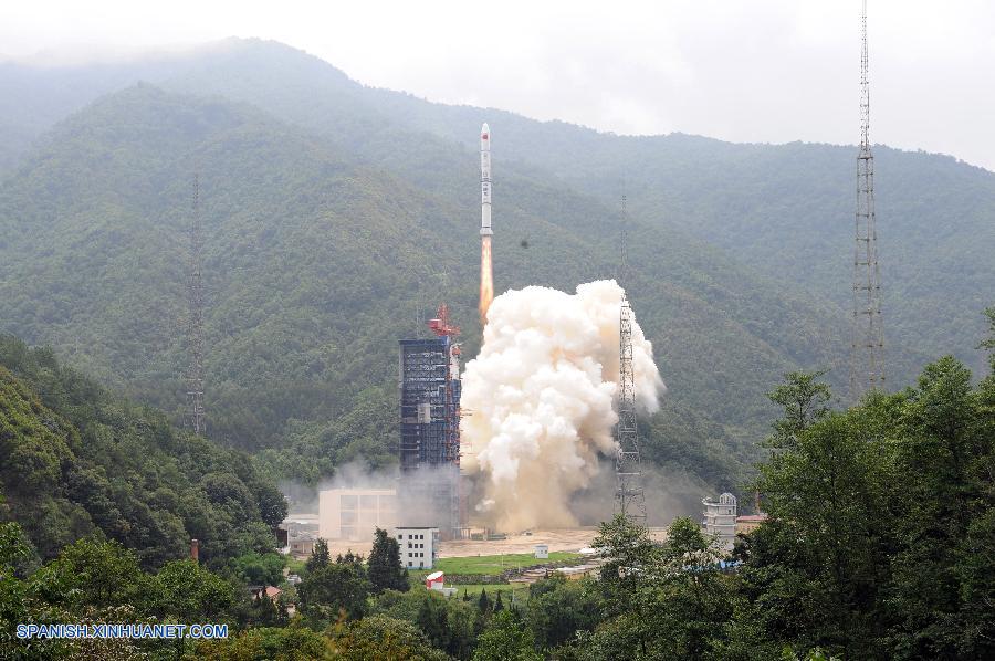 China lanza satélites "gemelos" para experimento de nueva tecnología
