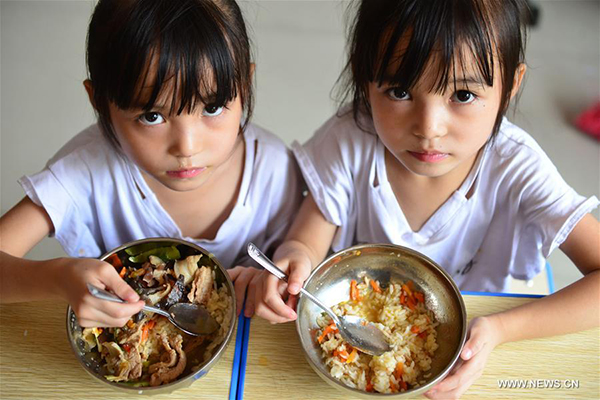 Programa de nutrición de China beneficia a 37 millones de estudiantes rurales