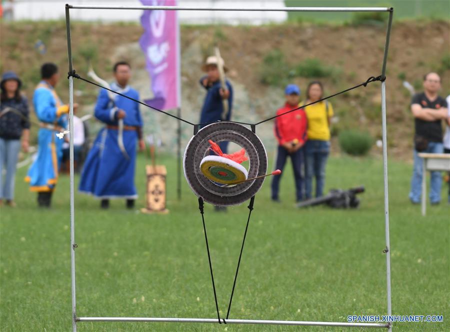 Festival Baima se lleva a cabo en Mongolia Interior de China