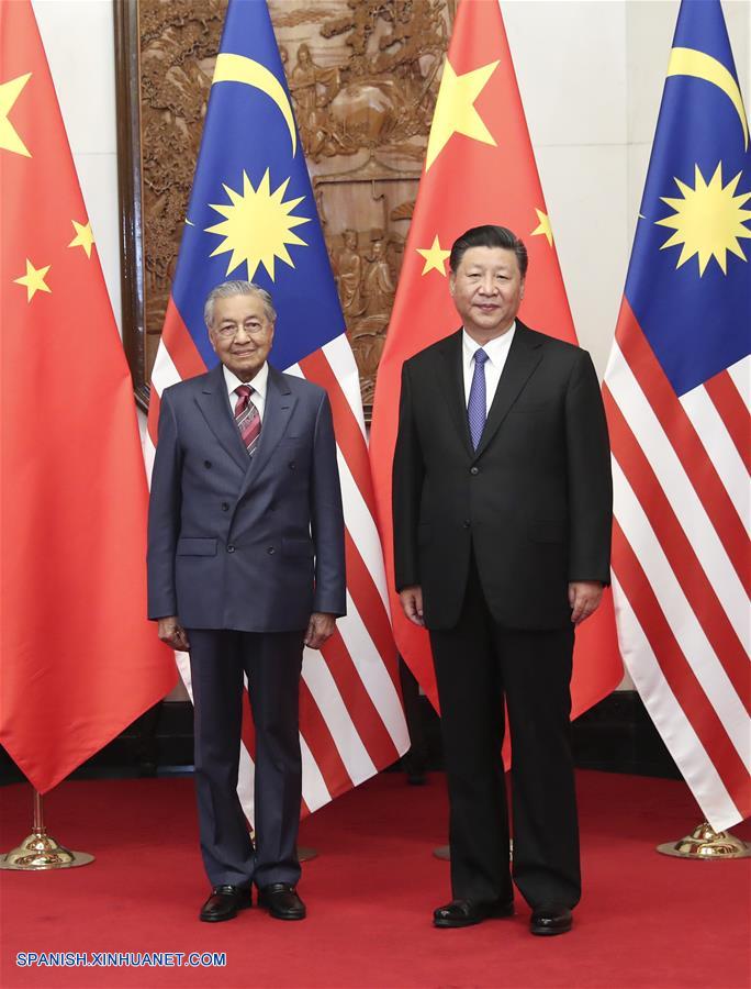 Xi se reúne con primer ministro de Malasia y pide mejores lazos en nueva era