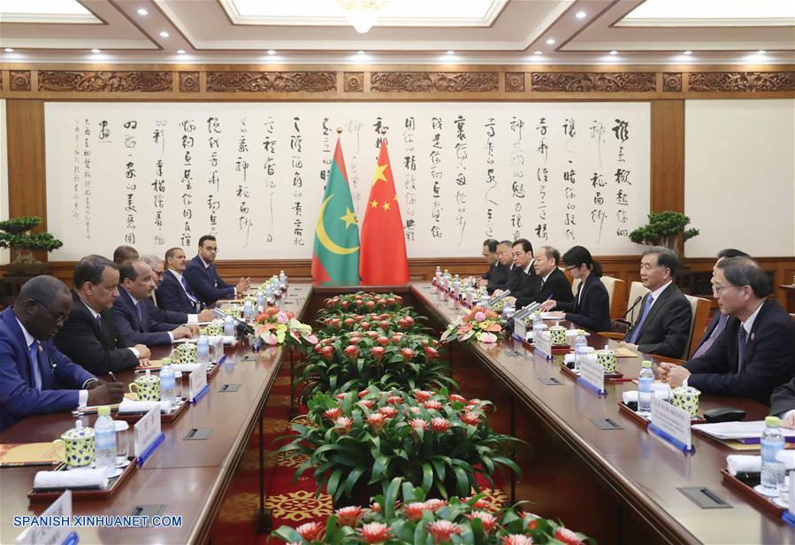 Máximo asesor político de China se reúne con presidente de Mauritania
