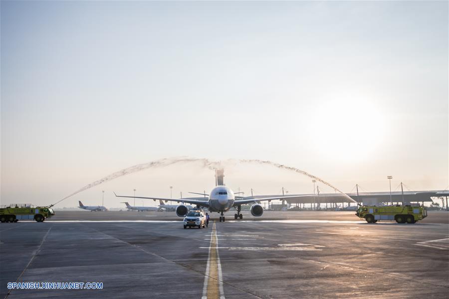 Sichuan Airlines abre vuelo directo entre ciudad de suroeste de China e Israel