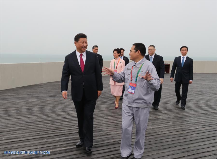 Xi inaugura el puente Hong Kong-Zhuhai-Macao