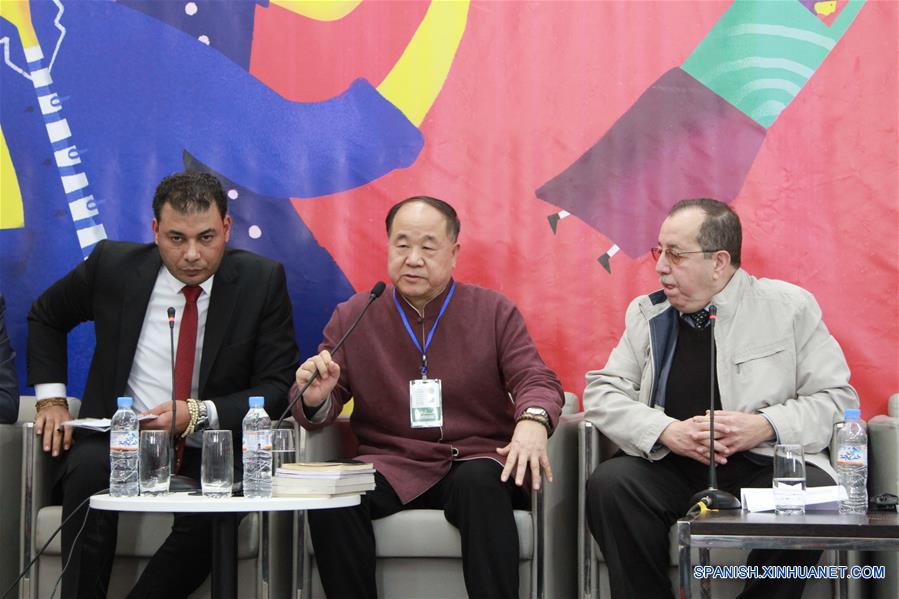 Escritor chino ganador del Nobel pronuncia discurso en feria del libro argelina
