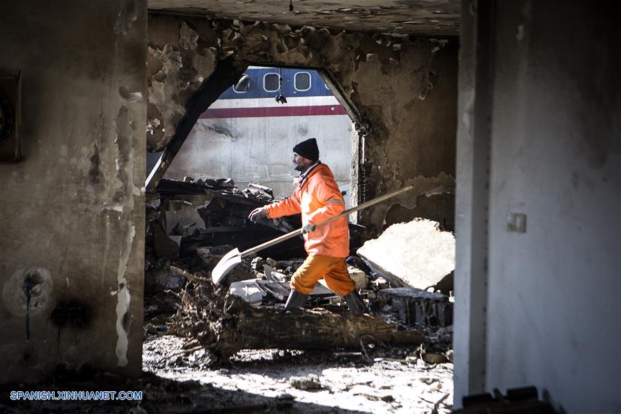 15 muertos tras estrellamiento de avión en norte de Irán