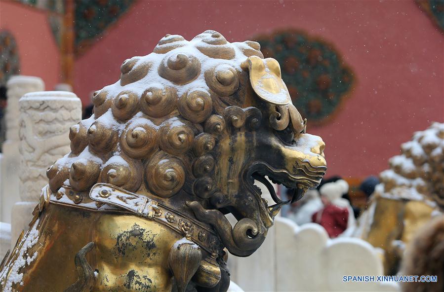 Paisaje nevado en el Museo del Palacio en Beijing