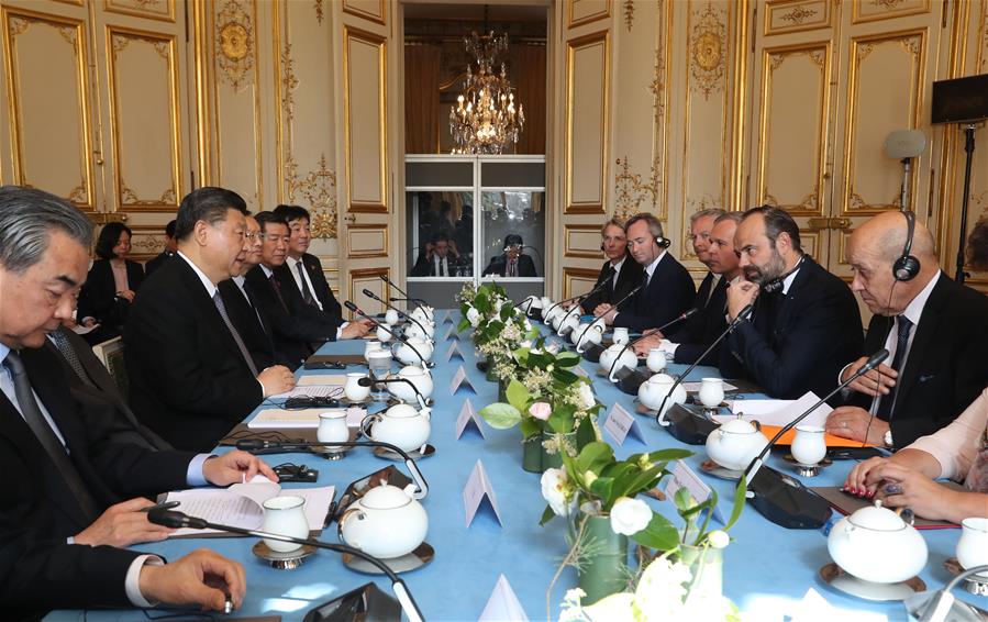 Xi se reúne con primer ministro francés sobre promoción de lazos China-Francia