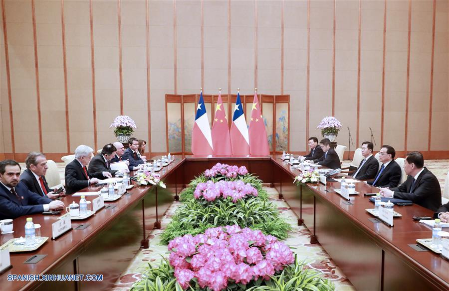 Primer ministro Li se reúne con presidente chileno