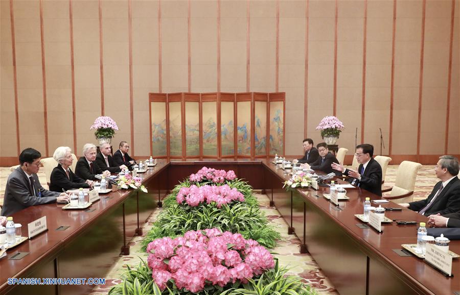 Primer ministro Li se reúne con jefa de FMI
