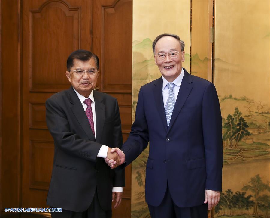 (Franja y Ruta) Vicepresidente chino se reúne con vicepresidente de Indonesia