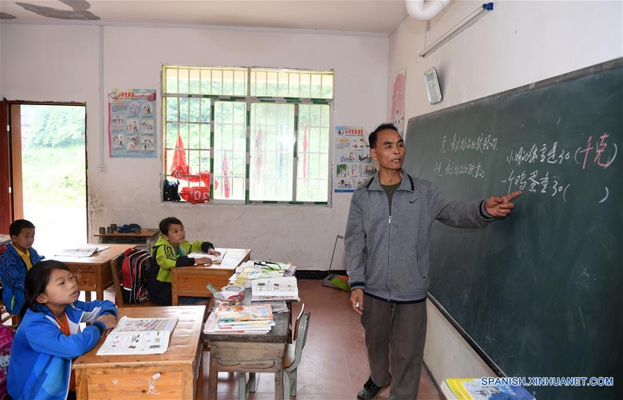 Maestro de escuela rural en Guangxi