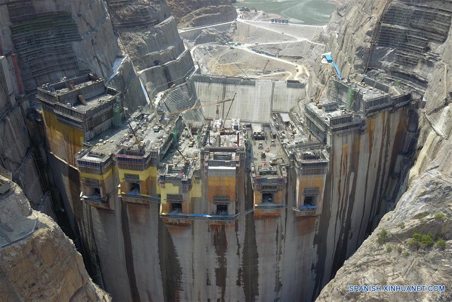 Construcción de Estación Hidroeléctrica Wudongde en Sichuan