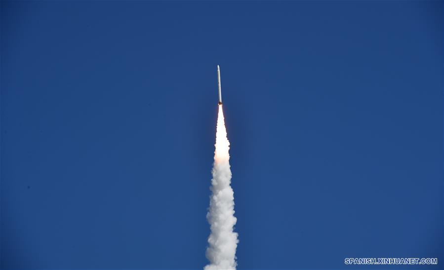 Cohete portador comercial de China Smart Dragon-1 realiza primer vuelo