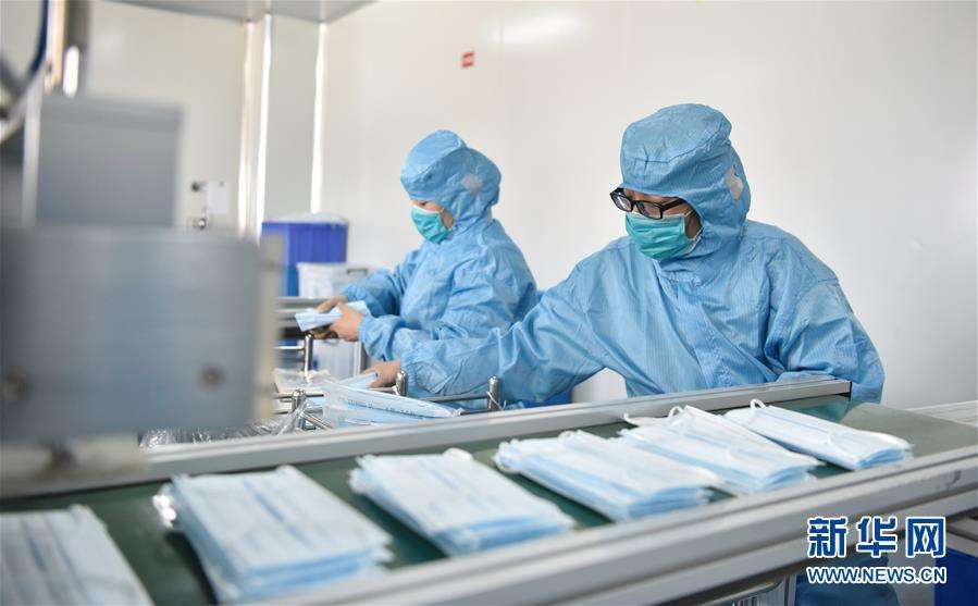 La producción diaria de mascarillas en China supera los 70 millones de unidades