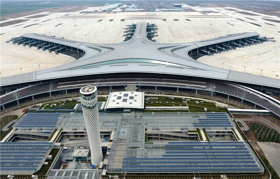 El Aeropuerto Internacional Jiaodong de Qingdao reanuda su construcción en Qingdao, provincia de Shandong, este de China, el 25 de marzo de 2020. [Foto / Xinhua]