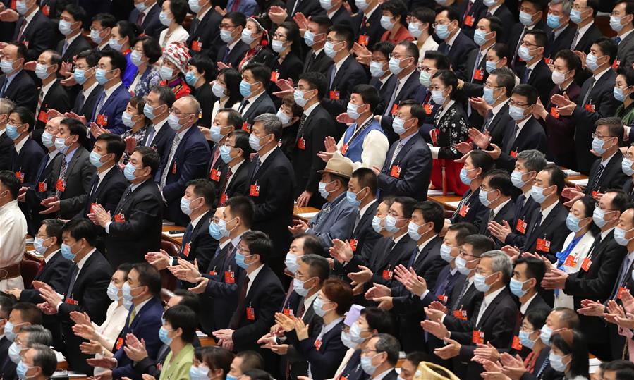 BEIJING, 25 mayo, 2020 (Xinhua) -- La segunda reunión plenaria de la tercera sesión de la XIII Asamblea Popular Nacional (APN) se lleva a cabo en el Gran Palacio del Pueblo en Beijing, capital de China, el 25 de mayo de 2020. (Xinhua/Ding Haitao)