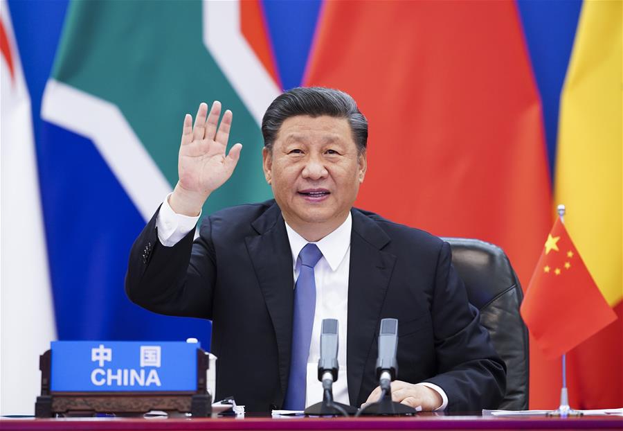 BEIJING, 17 junio, 2020 (Xinhua) -- El presidente chino, Xi Jinping, preside la Cumbre Extraordinaria China-África sobre la Solidaridad contra la COVID-19 y pronuncia un discurso en la cumbre en Beijing, capital de China, el 17 de junio de 2020. La cumbre, celebrada a través de un enlace de video, fue propuesta conjuntamente por China, Sudáfrica, que ostenta la presidencia rotatoria de la Unión Africana, y Senegal, copresidente del Foro de Cooperación China-África. (Xinhua/Huang Jingwen)
