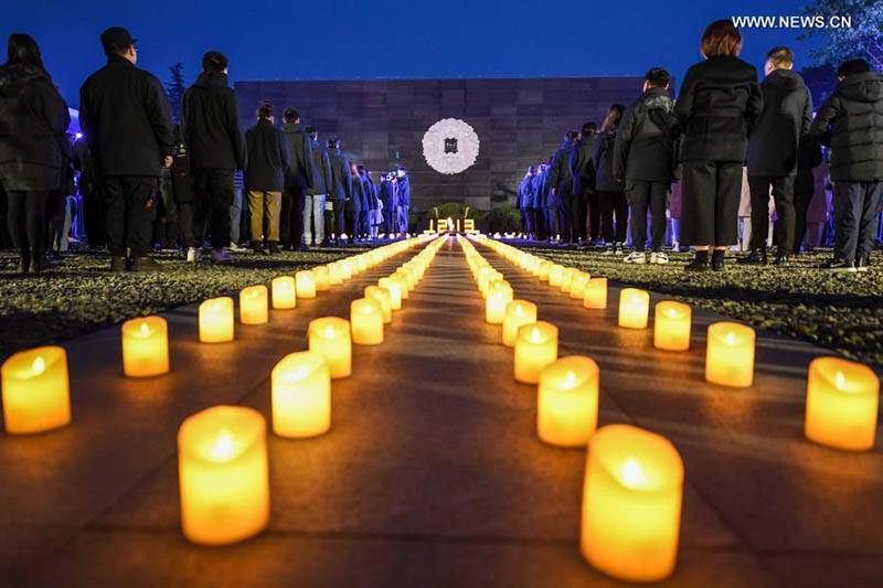 Vigilia en memoria de las víctimas de la Masacre de Nanjing