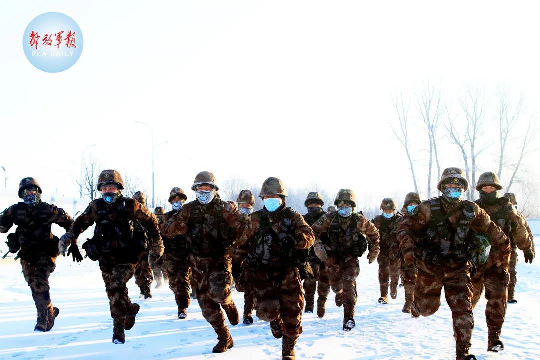 Xi firma orden de movilización para entrenamiento de fuerzas armadas