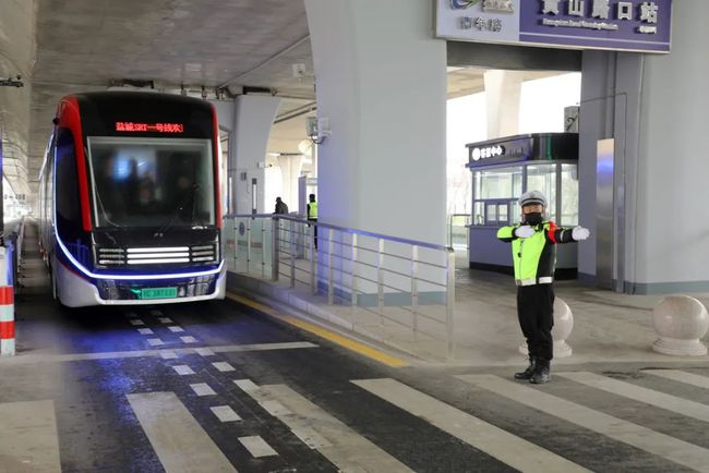 Comienzan las pruebas de la primera línea de tránsito ferroviario virtual de China en Yancheng