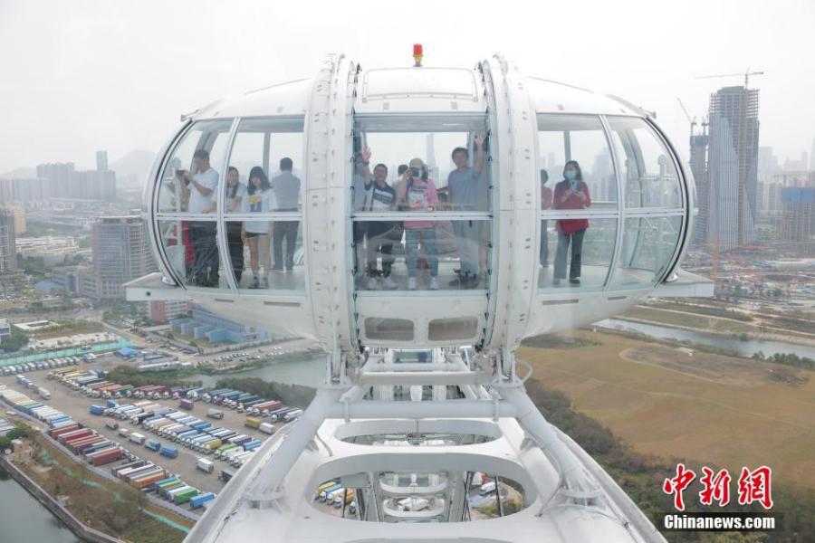 La majestuosa noria "Faro del Área de la Bahía" abre al público en Shenzhen
