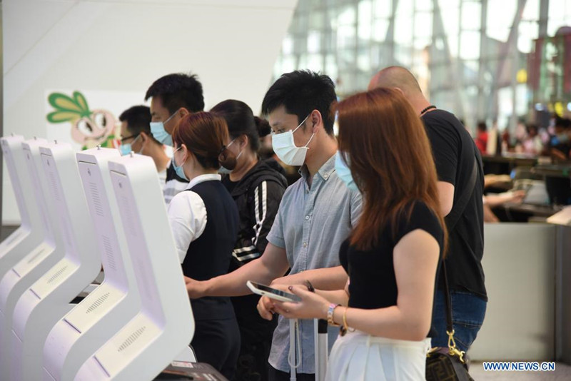 Aeropuerto Internacional de Baiyun en Guangzhou, provincia de Guangdong, 26 de abril del 2021. (Foto: Xinhua/ Tian Jianchuan)