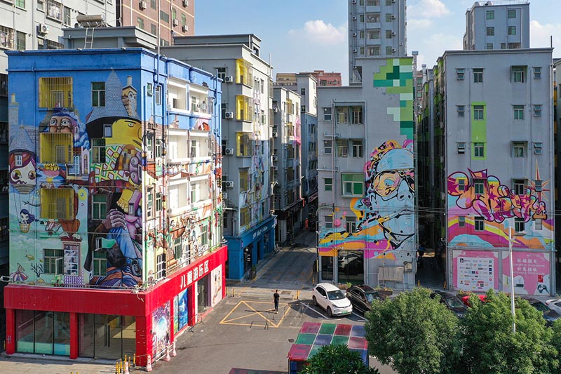 La ciudad de Xiyou es el primer bloque comercial temático de grafiti en Shenzhen, provincia de Guangdong. [Foto proporcionada por Shenzhen Evening News]