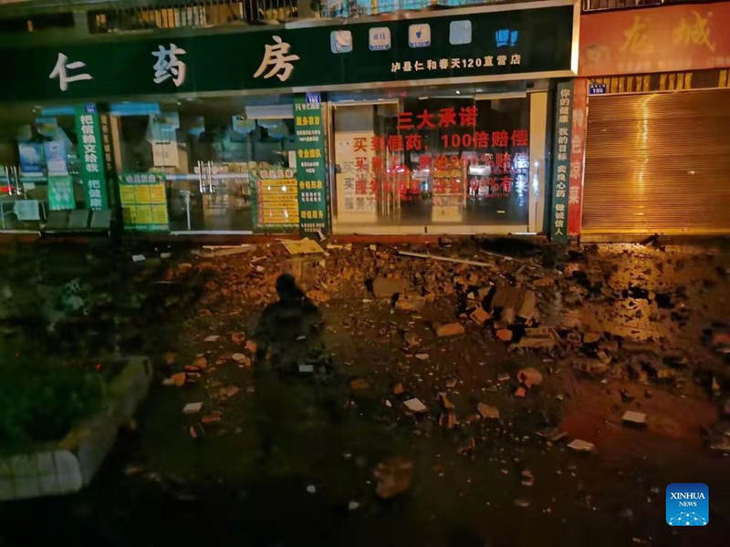 Terremoto en Sichuan deja un saldo de tres fallecidos